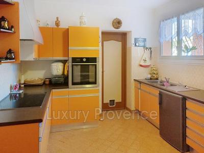 For sale Fuveau 4 rooms 115 m2 Bouches du Rhone (13710) photo 2