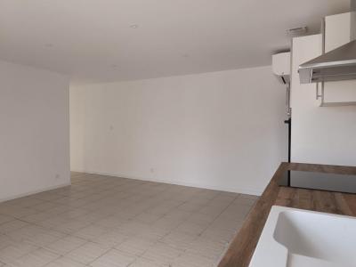 Louer Maison 60 m2 Saint-nazaire-d'aude