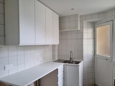 For rent Paris-17eme-arrondissement 3 rooms 82 m2 Paris (75017) photo 4