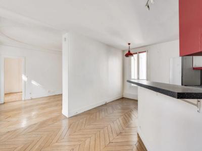 For sale Paris-10eme-arrondissement 3 rooms 76 m2 Paris (75010) photo 2