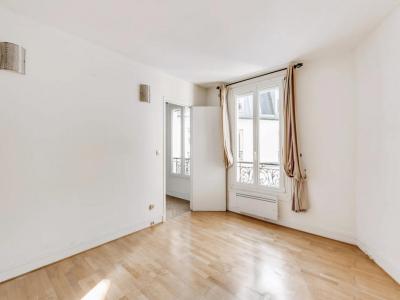 For sale Paris-10eme-arrondissement 3 rooms 76 m2 Paris (75010) photo 3