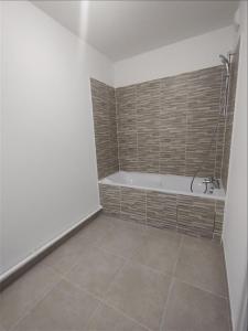 Louer Appartement Villeneuve-le-roi 1300 euros