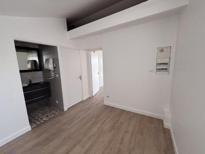 For rent Chassieu 1 room 29 m2 Rhone (69680) photo 3