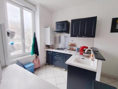 For sale 4 rooms 80 m2 Rhone (69008) photo 3