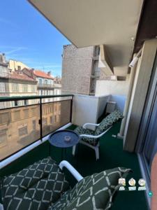 Louer Appartement Marseille-6eme-arrondissement 1000 euros