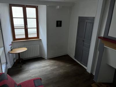 For sale 3 rooms 41 m2 Cantal (15100) photo 4