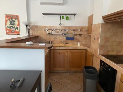 For rent Toulon 3 rooms 82 m2 Var (83000) photo 1