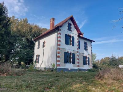 For sale 8 rooms 165 m2 Landes (40090) photo 0