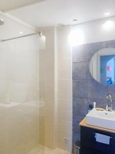 For sale Villeneuve-les-avignon 3 rooms 85 m2 Gard (30400) photo 0