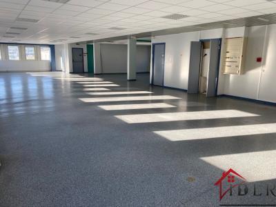 For sale Oyonnax 370 m2 Ain (01100) photo 0