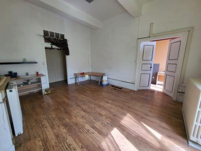 For sale TRS BON EMPLACEMENT 95 m2 Ain (01320) photo 3