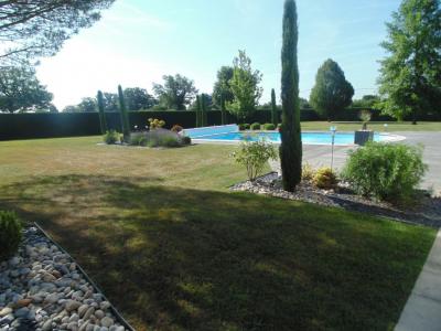 For sale TRS CALME 6 rooms 192 m2 Ain (01320) photo 3