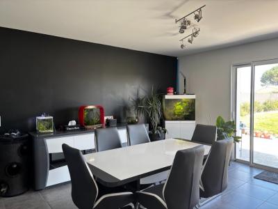 For sale Bernard 3 rooms 77 m2 Vendee (85560) photo 4