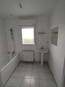 For rent Arcis-sur-aube 5 rooms 95 m2 Aube (10700) photo 3