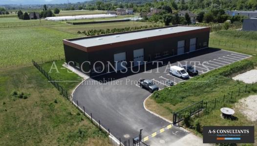 For rent Saint-genix-sur-guiers 260 m2 Savoie (73240) photo 0