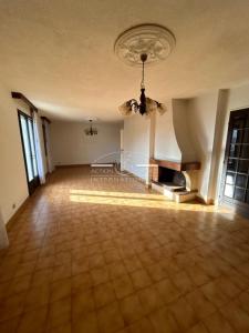 For sale Saint-martin-de-crau 5 rooms 145 m2 Bouches du Rhone (13310) photo 1