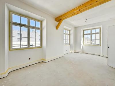 For rent Paris-11eme-arrondissement 199 m2 Paris (75011) photo 1