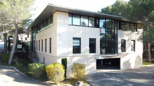 For rent Milles 315 m2 Bouches du Rhone (13290) photo 0