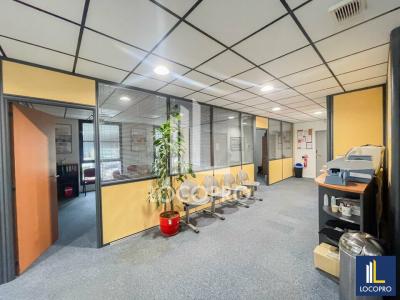 For rent Milles 315 m2 Bouches du Rhone (13290) photo 2