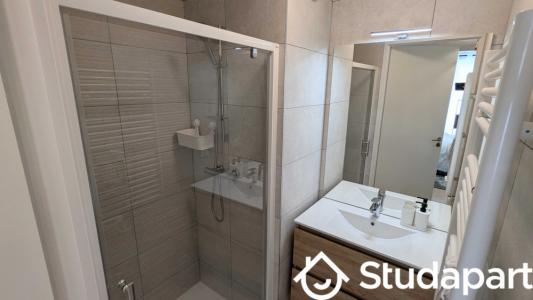 For rent Clichy 1 room 20 m2 Hauts de Seine (92110) photo 3