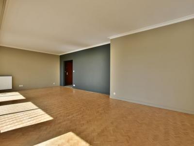 For sale CENTRE VILLE 4 rooms 122 m2 Maine et loire (49300) photo 2