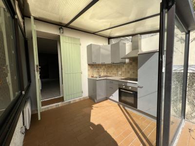 For sale AVENUE DES MONTS BLANCS 3 rooms 44 m2 Bouches du Rhone (13380) photo 2