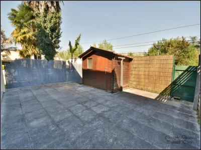 For sale Mourenx 4 rooms 75 m2 Pyrenees atlantiques (64150) photo 1