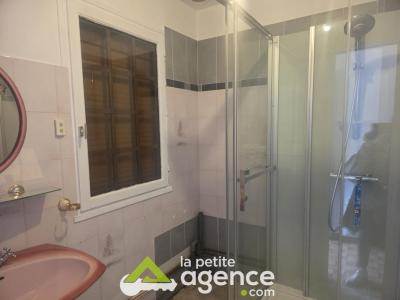 For sale Baugy 4 rooms 77 m2 Cher (18800) photo 2