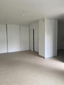 For rent Reuilly 1 room 35 m2 Indre (36260) photo 3