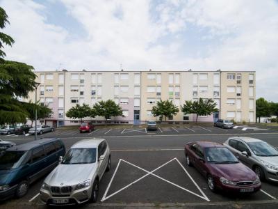 For rent Buzancais 3 rooms 76 m2 Indre (36500) photo 0