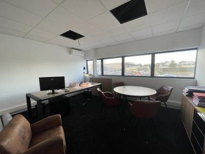 For rent Pessac 100 m2 Gironde (33600) photo 1