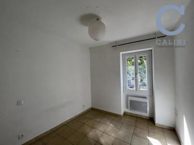 Louer Appartement 26 m2 Clarensac