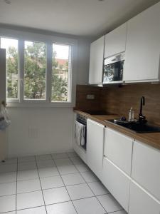 For rent Lyon-5eme-arrondissement 3 rooms 56 m2 Rhone (69005) photo 3