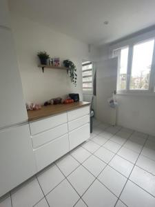 For rent Lyon-5eme-arrondissement 3 rooms 56 m2 Rhone (69005) photo 4