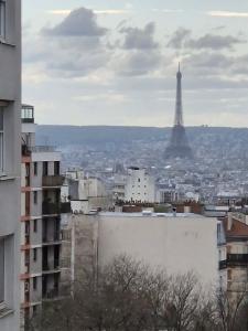 For sale 3 rooms 52 m2 Paris (75019) photo 0