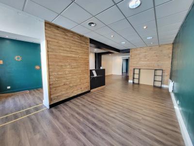 For sale BON SECTEUR 82 m2 Ain (01190) photo 2