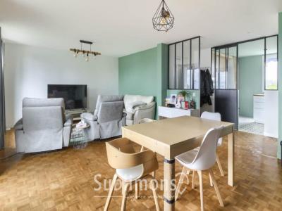 For sale Reze 4 rooms 102 m2 Loire atlantique (44400) photo 0