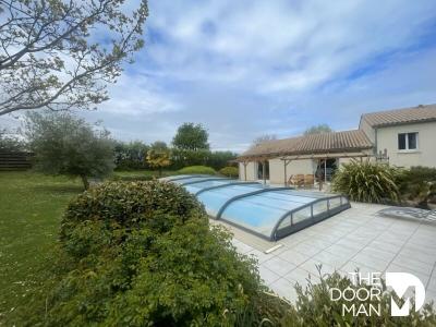 For sale Saint-gelais 6 rooms 139 m2 Deux sevres (79410) photo 1