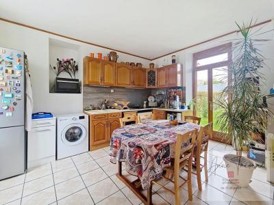 For sale Pussay 5 rooms 96 m2 Essonne (91740) photo 3