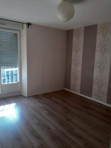 Annonce Location 4 pices Appartement Fougeres 35