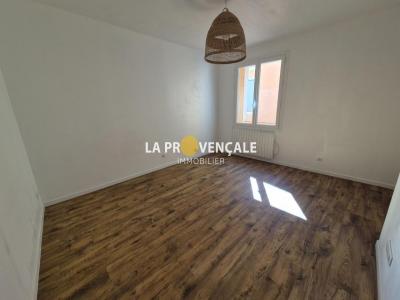 For sale Puyloubier 4 rooms 70 m2 Bouches du Rhone (13114) photo 3