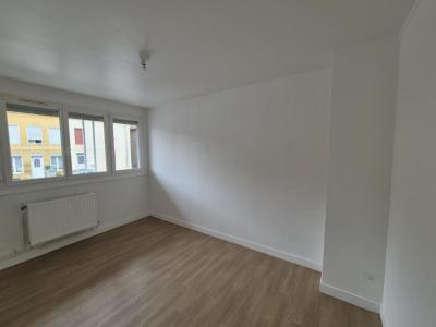 Louer Appartement 66 m2 Bogny-sur-meuse