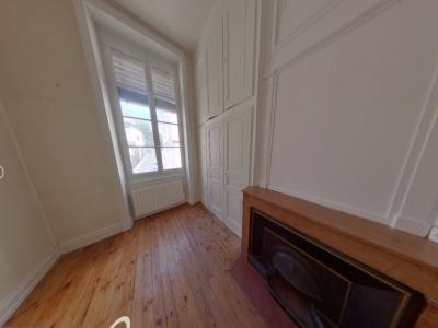 For rent Lyon-1er-arrondissement 3 rooms 76 m2 Rhone (69001) photo 3