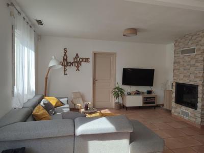 For sale AU CALME 6 rooms 119 m2 Aude (11200) photo 4