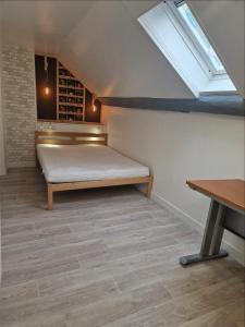 Louer Appartement Montfort-l'amaury 920 euros