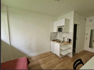 Louer Appartement 12 m2 Paris-16eme-arrondissement