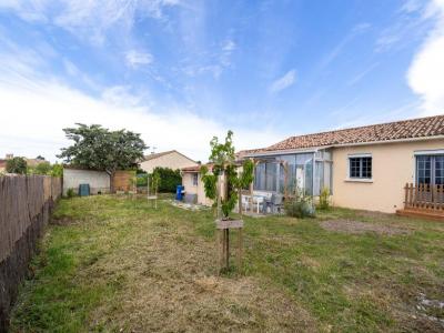 For sale Pouget 4 rooms 82 m2 Herault (34230) photo 0