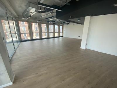 For rent Ivry-sur-seine 1339 m2 Val de Marne (94200) photo 3