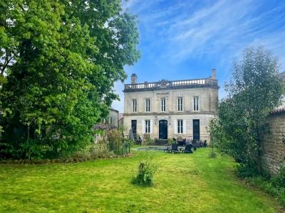 For sale Saint-porchaire 14 rooms 365 m2 Charente maritime (17250) photo 0