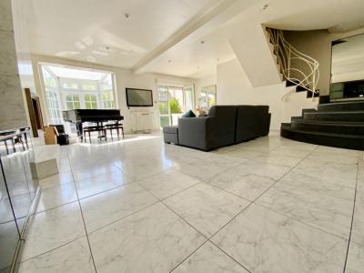 For sale Colombes 6 rooms 153 m2 Hauts de Seine (92700) photo 1
